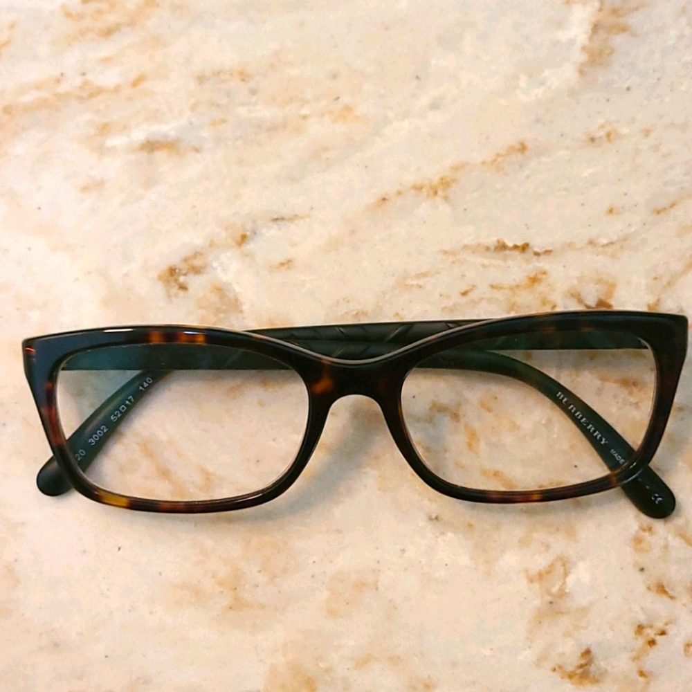 Burberry prescription glasses